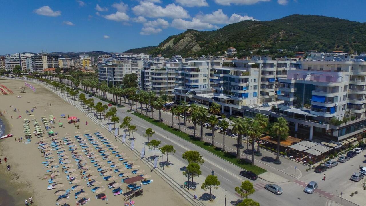 Lungomare Luxury Sea View Apartaments Vlorë Buitenkant foto