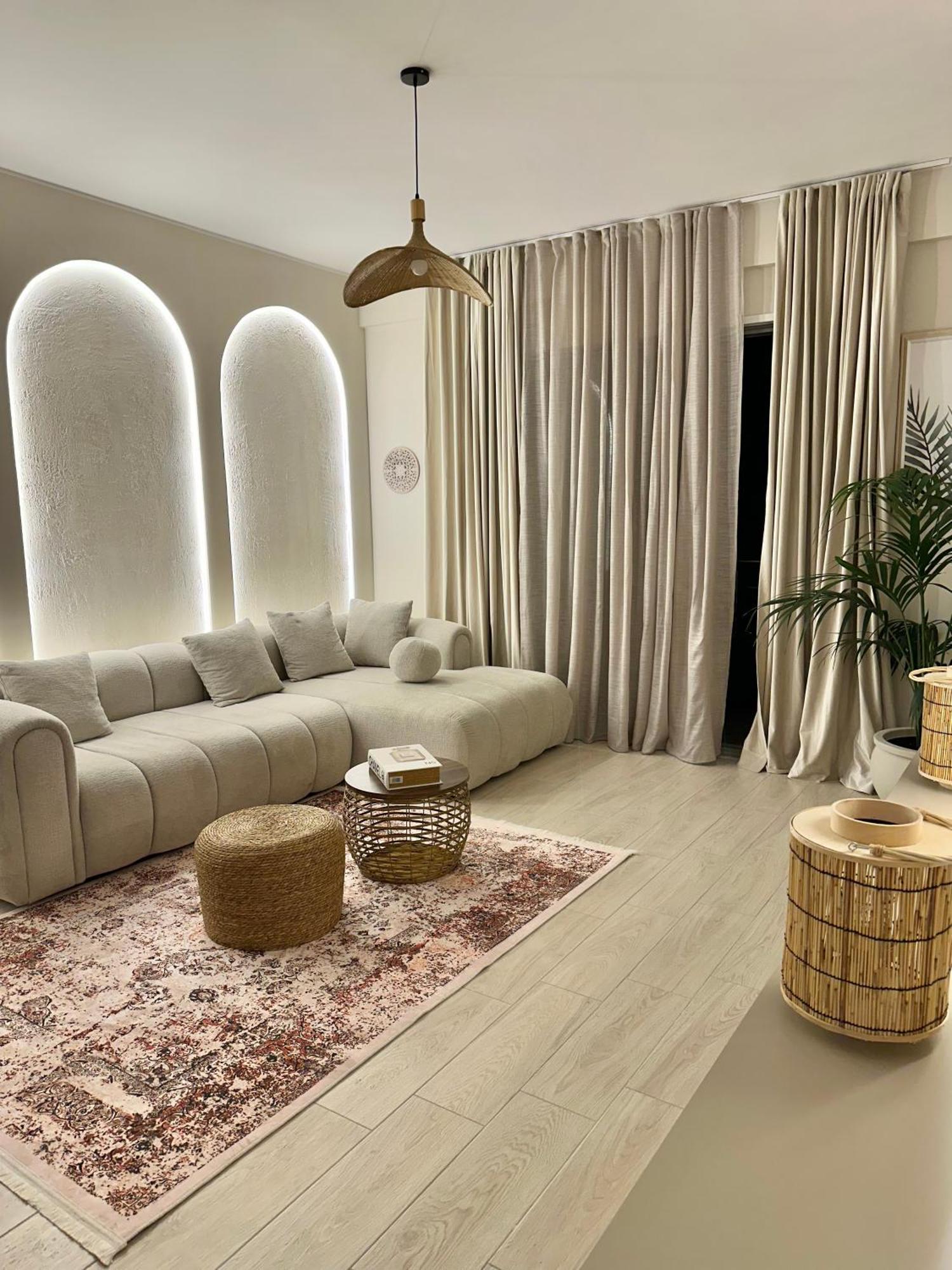 Lungomare Luxury Sea View Apartaments Vlorë Buitenkant foto