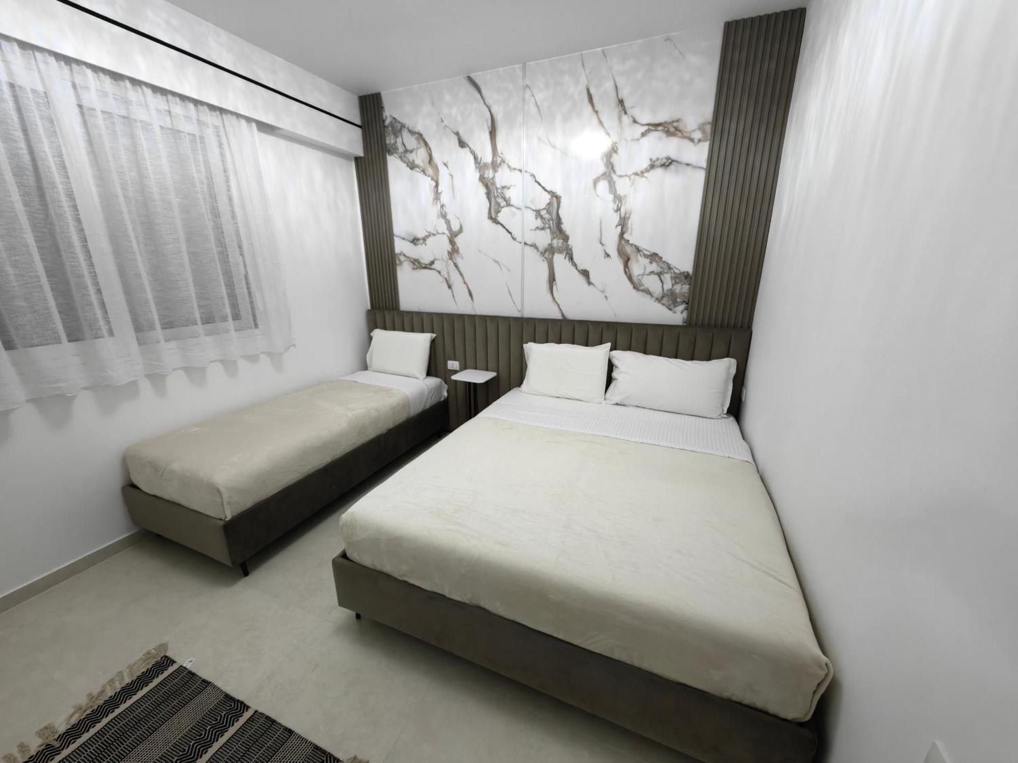 Lungomare Luxury Sea View Apartaments Vlorë Kamer foto